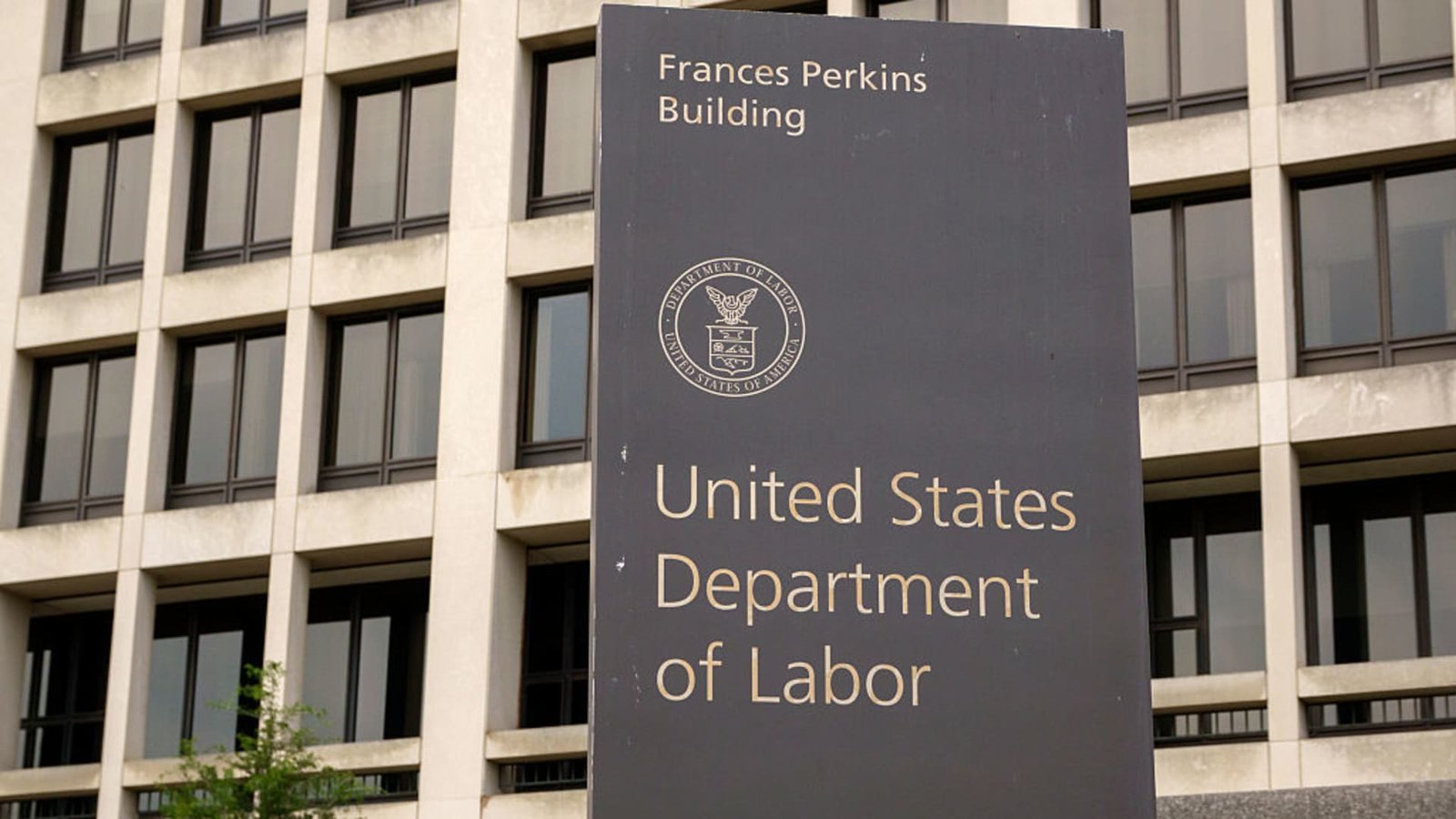 401(k)s may use alternative investments: Labor Department proposal