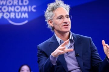 Palantir stock jumps 15% in week on Iran war boosts, Anthropic muted