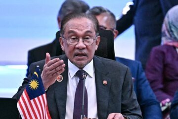 Malaysia’s ships allowed to pass Strait of Hormuz, PM Anwar says | US-Israel war on Iran News