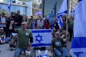 Israeli military veterans, a backbone of protest movement, vow to keep demonstrating