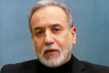 Iran’s foreign minister denies seeking war with its neighbors