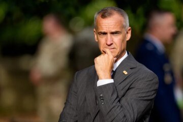 DHS says Corey Lewandowski left department following Noem’s ouster