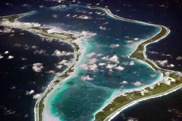 Iran fires missiles at remote U.K.-U.S. base, claiming long-range capabilities it previously denied