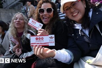 K-pop fans gather in Seoul for comeback show