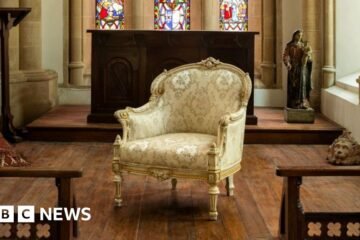 Tracing India’s history through vintage chairs