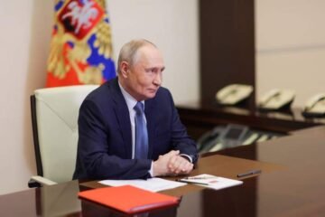 Putin says Russian economy contracted in January