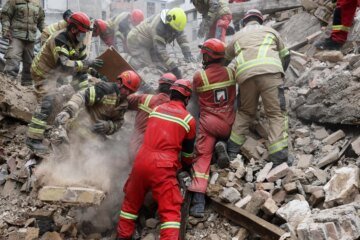 Tehran threatens to retaliate after U.S. attacks vital Iranian oil hub