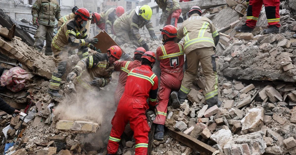 Tehran threatens to retaliate after U.S. attacks vital Iranian oil hub