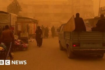 Gazans urged to shelter as sandstorm turns skies orange