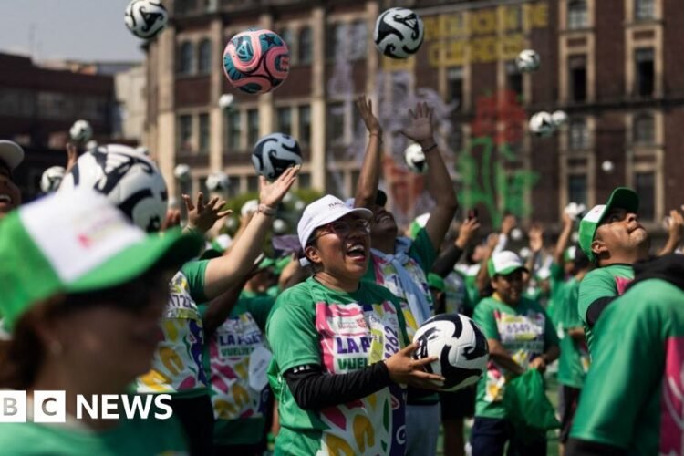 Mexico City breaks Guinness Record with giant football training session