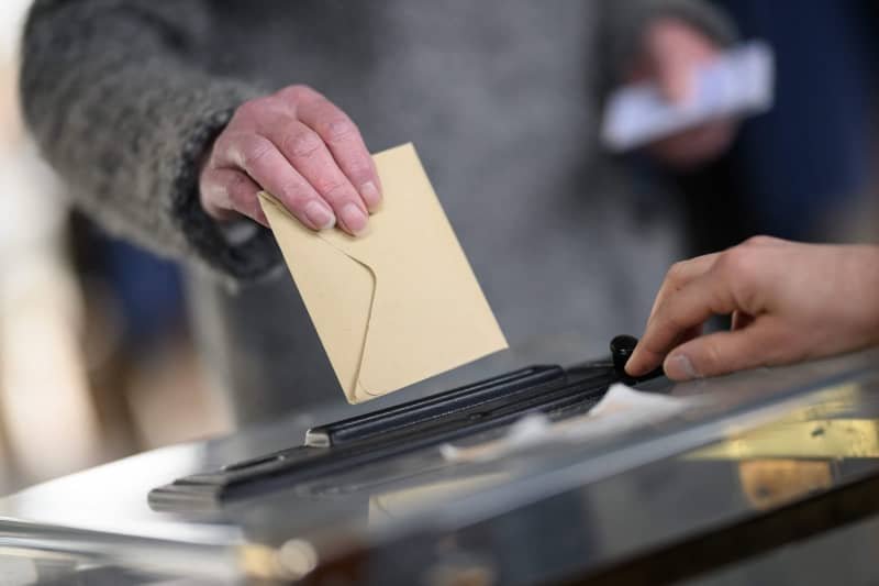 French local elections test political mood ahead of presidential vote