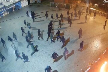 Israeli settlers attack West Bank villages