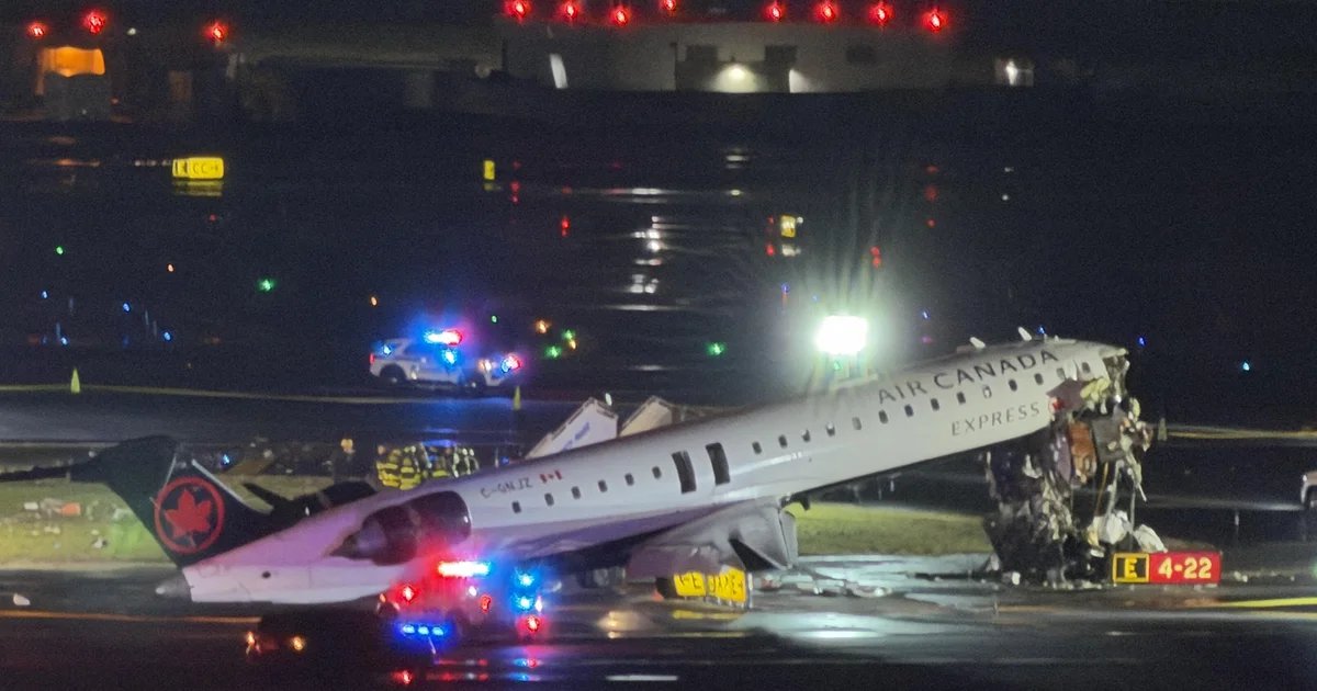 New York’s LaGuardia Airport closed after arriving plane and ground vehicle collide