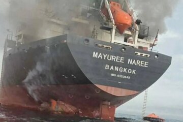 Trump vows to end war soon as Iran hits ships, threatens banks, and toll on U.S. forces emerges