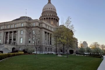 Sweeping Idaho bill would criminalize transgender bathroom use in private businesses