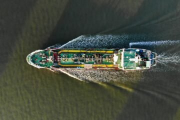 Oil surges above $100 as U.S. to blockade Iran ports after talks fail