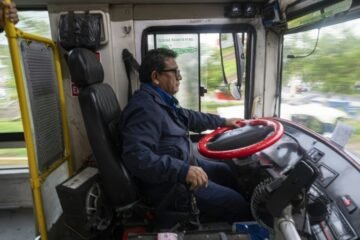 How Peru bus drivers try to stay safe