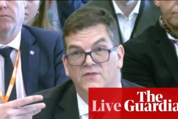 Cabinet Office suggested Mandelson did not need security vetting, says Robbins as he describes ‘constant pressure’ from No 10 – live | Politics
