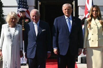 Trump greets King Charles and Queen Camilla at White House