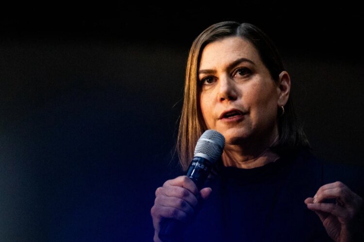 Sen. Elissa Slotkin takes her Midwest message to Iowa, fueling 2028 speculation