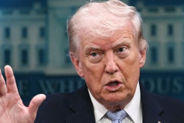 Dozens of Democrats call for Trump’s removal after his Iran threats