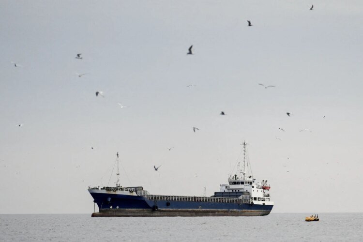 Oil prices jump amid renewed tensions over the Strait of Hormuz
