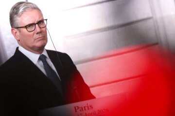 Starmer’s Mandelson nightmare never ends. This time, it may cost him his job as U.K. leader