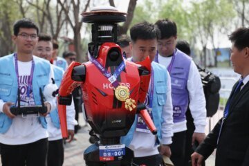 Humanoid robots race past humans in Beijing half-marathon, showing rapid advances