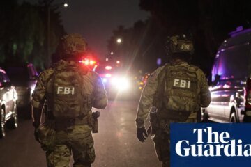 Suspect charged with attempting to assassinate Trump at press dinner | White House correspondents’ dinner shooting