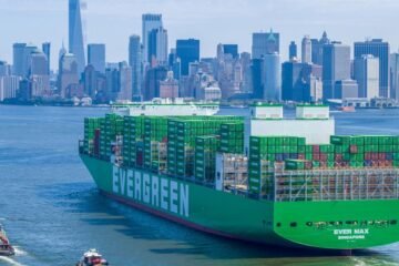 For $3 billion, ocean line expands fleet by 250,000 TEUs