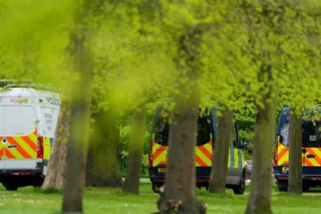 Kensington Gardens shut as police ‘assess items’