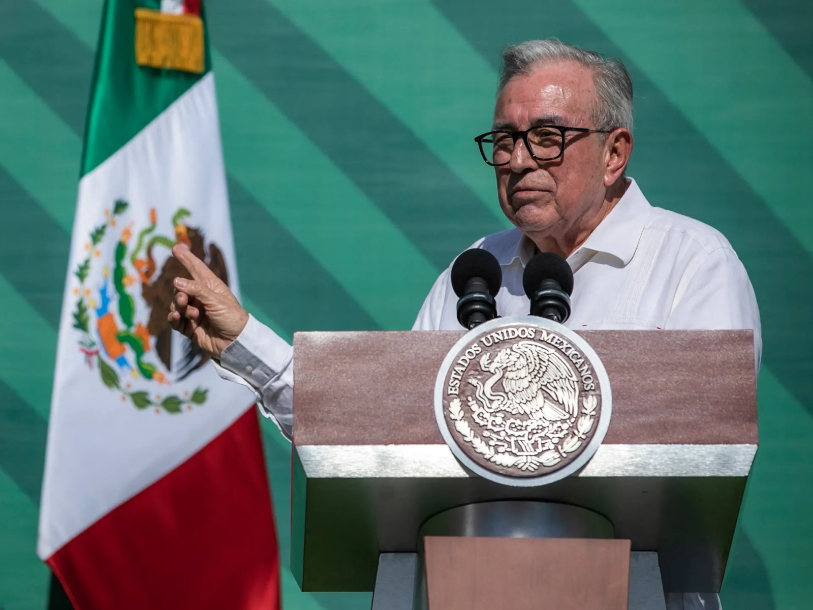 US charges Sinaloa state governor, 9 others over Mexican drug cartel links | Corruption News