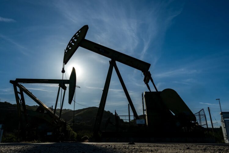 Oil prices rise despite Iran’s proposal to reopen Strait of Hormuz | Oil and Gas News