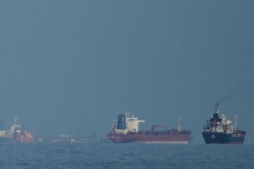 Oil rises above $106 per barrel as US, Iran deadlocked in Strait of Hormuz | US-Israel war on Iran