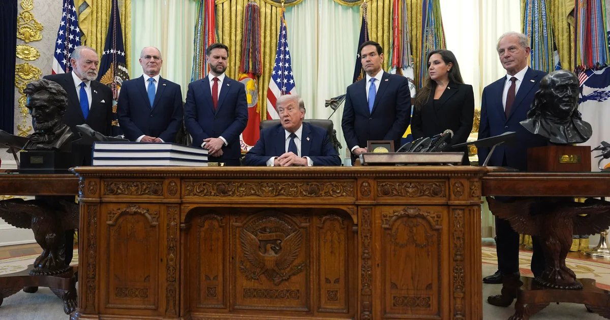 Israel-Lebanon ceasefire extended by 3 weeks following White House peace talks, Trump says