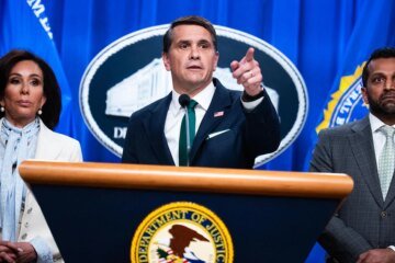 4/27: CBS Evening News – CBS News