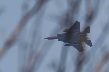 Missing U.S. crew member from downed fighter jet rescued in Iran, Trump says