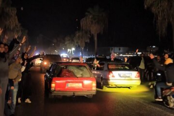 Celebrations on the road as people begin returning to southern Lebanon | Newsfeed