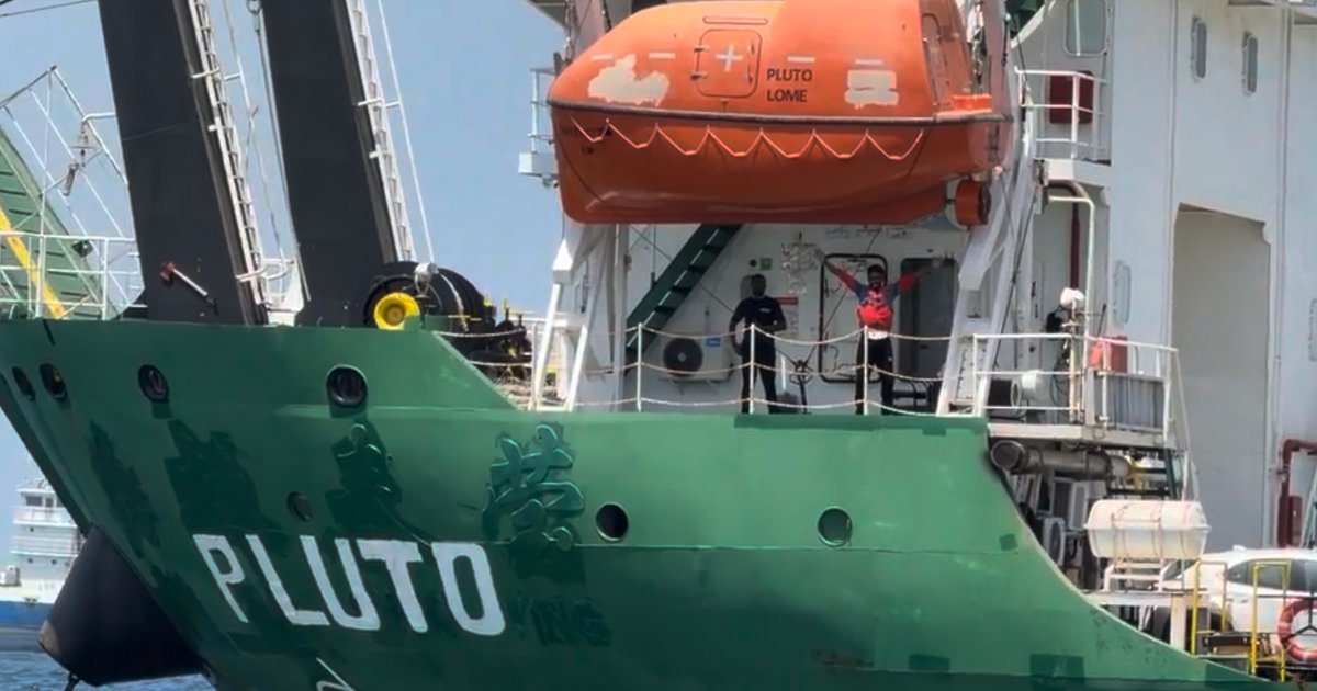 We took a boat into the Strait of Hormuz. Here’s what we saw.