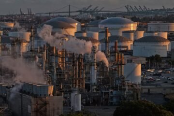 Oil prices fall after Iran sends updated peace proposal to mediators in Pakistan