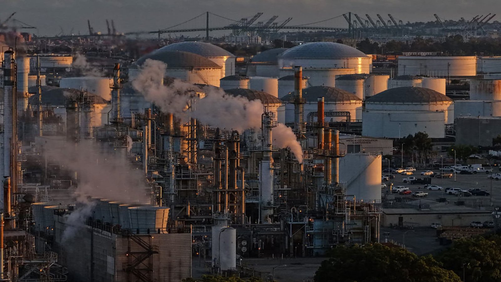 Oil prices fall after Iran sends updated peace proposal to mediators in Pakistan