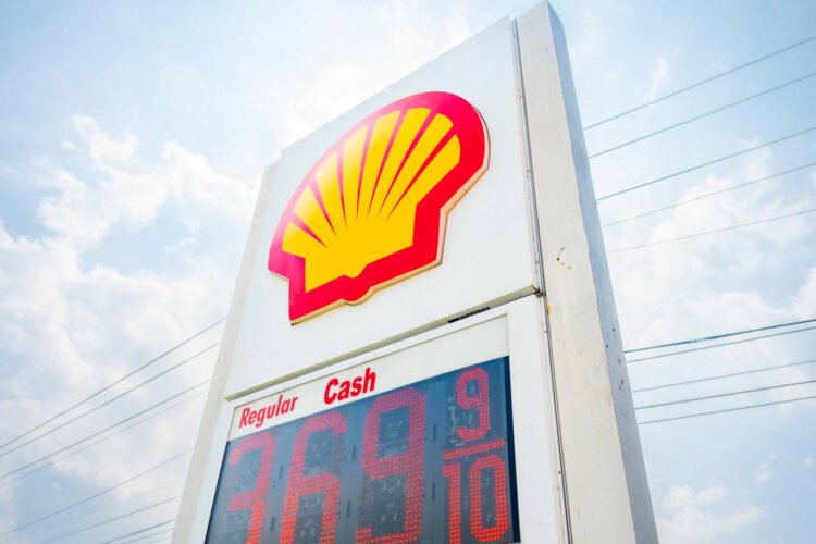 Shell tops profit estimates as Iran war drives crude price surge