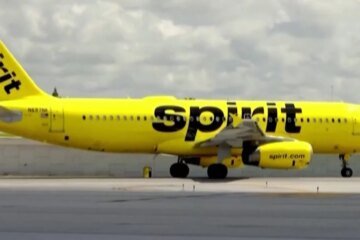 Spirit Airlines says all flights are canceled as it shuts down operations 
