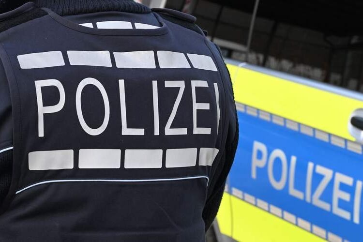 Right-wing violence in Germany hits highest level since 2016