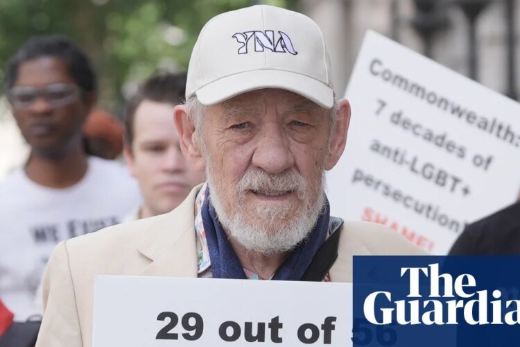 Ian McKellen joins march for LGBTQ+ equality in Commonwealth countries | Ian McKellen