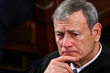 Supreme Court faces new criticism for changing redistricting law close to 2026 elections