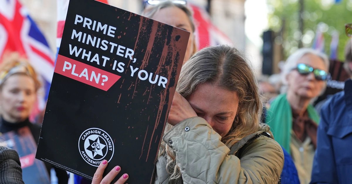 Anger and despair among Jewish Britons after spate of attacks