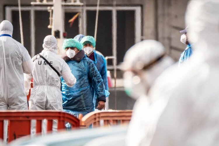 American passengers from hantavirus-hit cruise ship arrive back in the U.S.