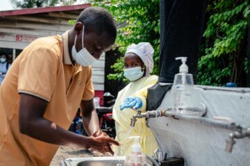 Ebola deaths rise sharply as outbreak’s ‘scale and speed’ worry WHO chief