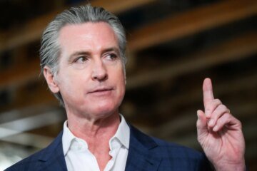 Gavin Newsom takes a populist turn on AI ahead of a possible 2028 presidential run